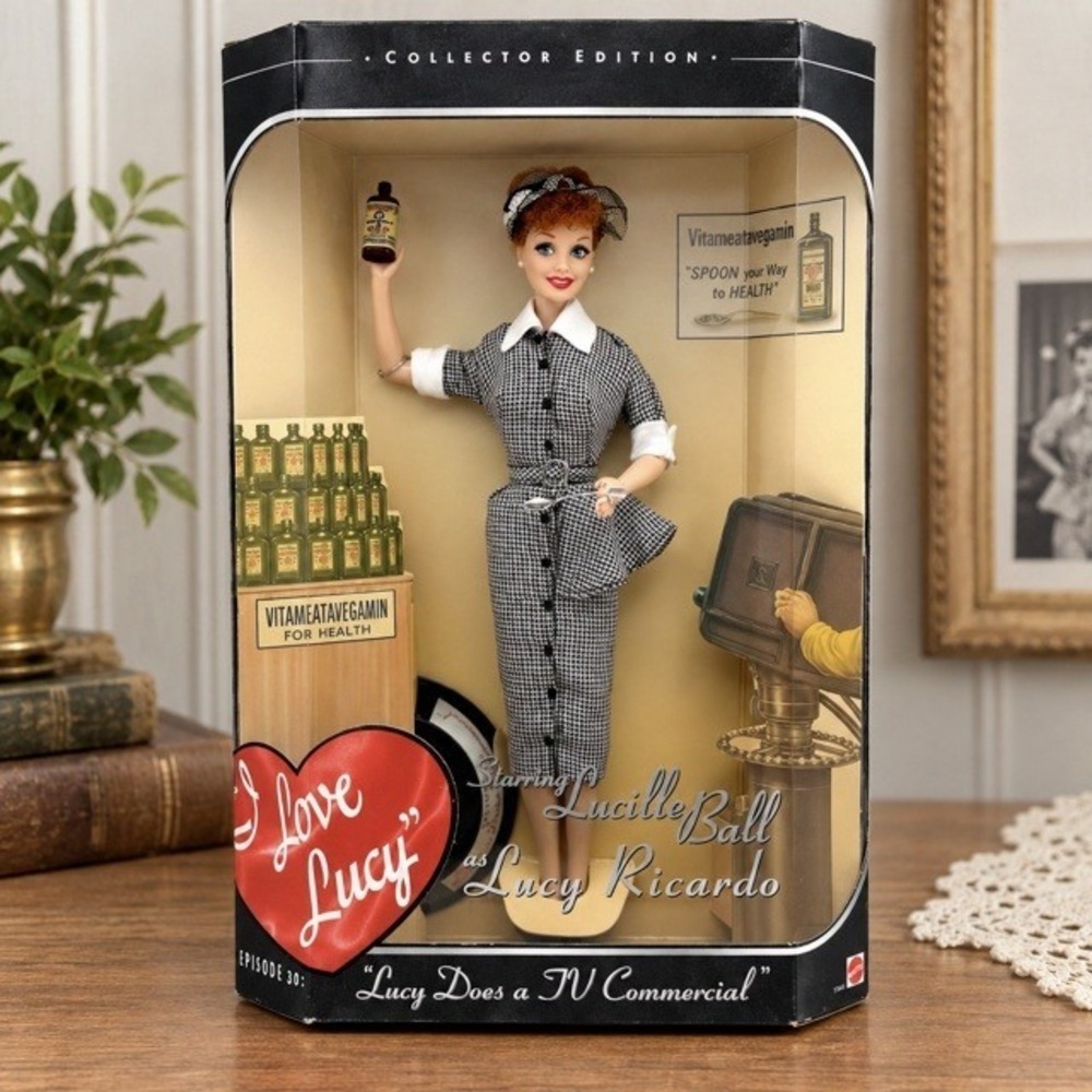 1997 Mattel I Love Lucy Doll Lucy Does a TV Commercial #17645 NRFB